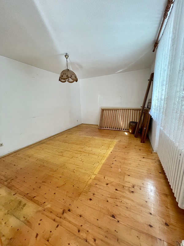 Bernburg, Salzlandkreis, Sachsen-Anhalt, Deutschland 06406, 4 Rooms Rooms,Einfamilienhaus,Kaufen,1090 Bernburg, Salzlandkreis, Sachsen-Anhalt, Deutschland 06406, 4 Rooms Rooms,Einfamilienhaus,Kaufen,1090