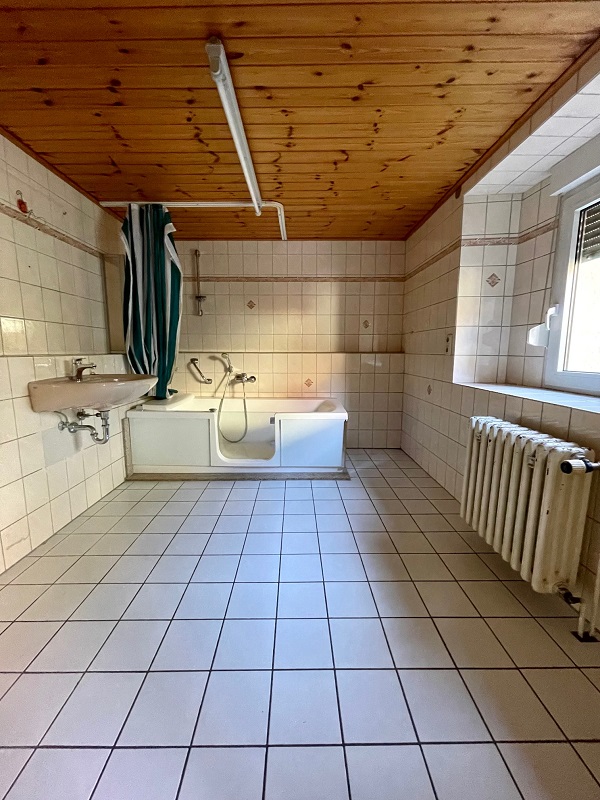 Bernburg, Salzlandkreis, Sachsen-Anhalt, Deutschland 06406, 4 Rooms Rooms,Einfamilienhaus,Kaufen,1090 Bernburg, Salzlandkreis, Sachsen-Anhalt, Deutschland 06406, 4 Rooms Rooms,Einfamilienhaus,Kaufen,1090