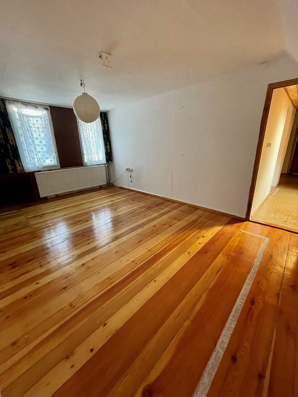 Bernburg, Salzlandkreis, Sachsen-Anhalt, Deutschland 06406, 4 Rooms Rooms,Einfamilienhaus,Kaufen,1090 Bernburg, Salzlandkreis, Sachsen-Anhalt, Deutschland 06406, 4 Rooms Rooms,Einfamilienhaus,Kaufen,1090