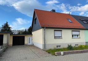 Nienburg, Salzlandkreis, Sachsen-Anhalt, Deutschland 06429, 3 Rooms Rooms,Doppelhaushälfte,Kaufen,1133