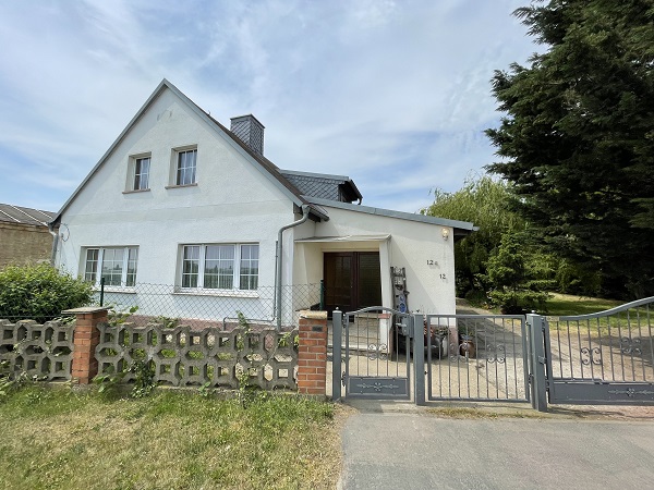 Bernburg, Salzlandkreis, Sachsen-Anhalt, Deutschland 06406, 5 Rooms Rooms,Einfamilienhaus,Kaufen,1157