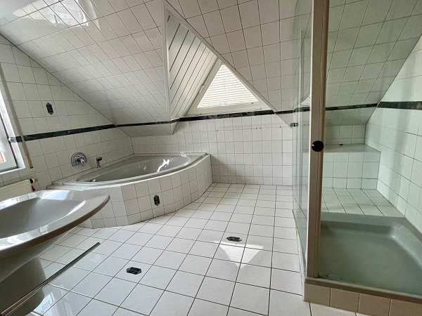 Bernburg, Salzlandkreis, Sachsen-Anhalt, Deutschland 06406, 6 Rooms Rooms,Einfamilienhaus,Kaufen,1180 Bernburg, Salzlandkreis, Sachsen-Anhalt, Deutschland 06406, 6 Rooms Rooms,Einfamilienhaus,Kaufen,1180