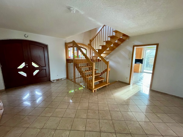 Bernburg, Salzlandkreis, Sachsen-Anhalt, Deutschland 06406, 6 Rooms Rooms,Einfamilienhaus,Kaufen,1180 Bernburg, Salzlandkreis, Sachsen-Anhalt, Deutschland 06406, 6 Rooms Rooms,Einfamilienhaus,Kaufen,1180