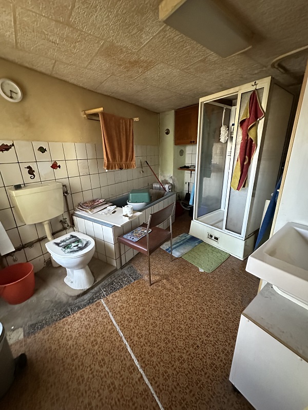Kustrena, Salzlandkreis, Sachsen-Anhalt, Deutschland, 6 Rooms Rooms,Einfamilienhaus,Kaufen,1211