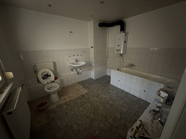 Bernburg, Salzlandkreis, Sachsen-Anhalt, Deutschland 06406, 11 Rooms Rooms,Mehrfamilienhaus,Kaufen,1218