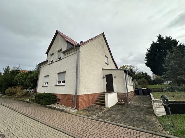 Sieglitz, Salzlandkreis, Sachsen-Anhalt, Deutschland, 4 Rooms Rooms,Einfamilienhaus,Kaufen,1235