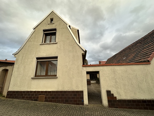 Peißen, Salzlandkreis, Sachsen-Anhalt, Deutschland 06406, 3 Rooms Rooms,Einfamilienhaus,Kaufen,1236