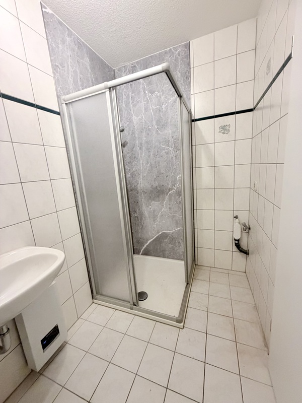 14 Schulstraße, Bernburg, Salzlandkreis, Sachsen-Anhalt, Deutschland 06406, 2 Rooms Rooms,2-Raum-Wohnung,Mieten,Schulstraße,1244