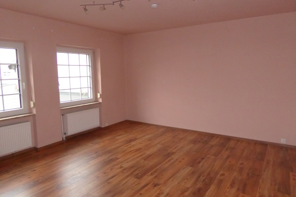 Salzlandkreis, Sachsen-Anhalt, Deutschland, 11 Rooms Rooms,Wohn- und Geschäftshaus,Kaufen,1036