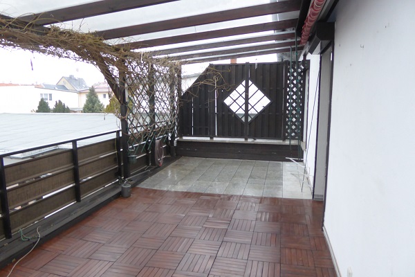 Salzlandkreis, Sachsen-Anhalt, Deutschland, 11 Rooms Rooms,Wohn- und Geschäftshaus,Kaufen,1036