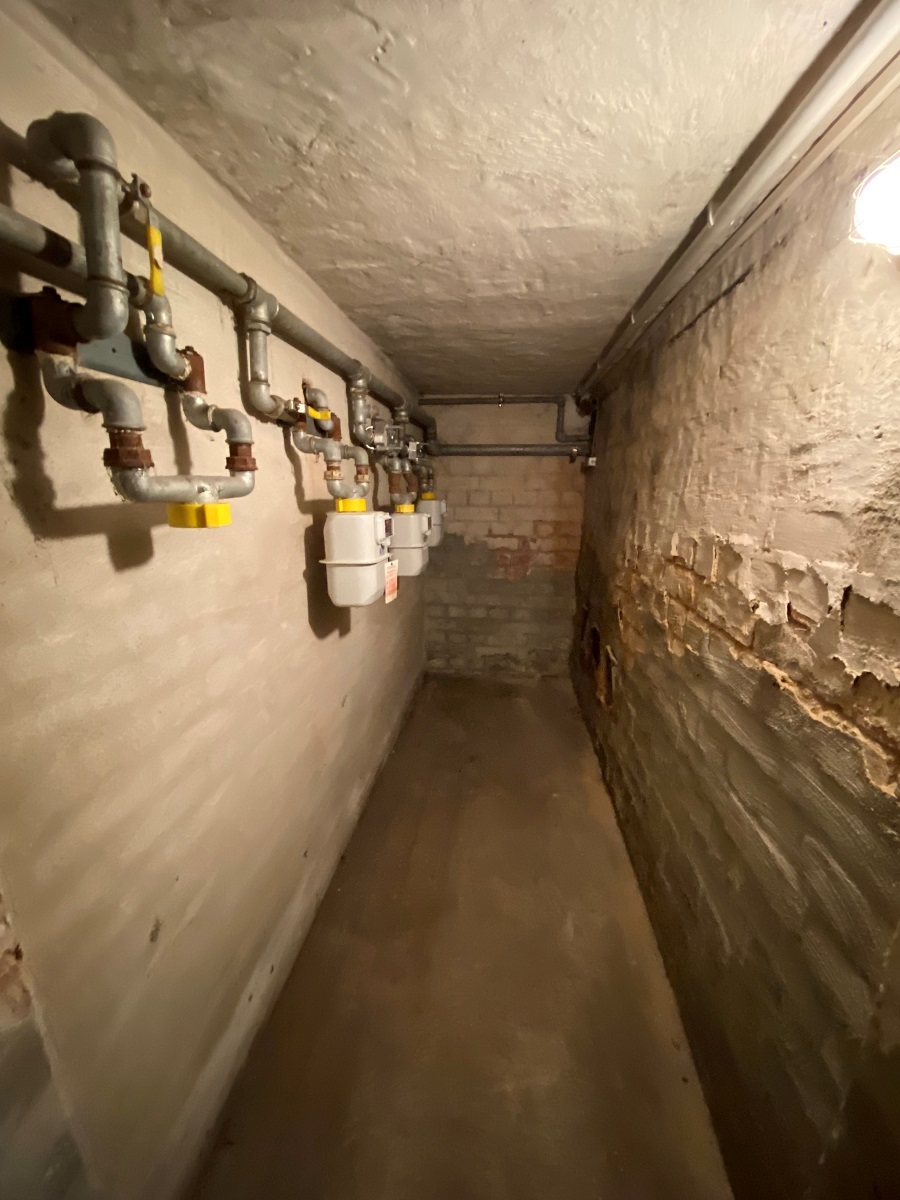 Köthen, Anhalt-Bitterfeld, Sachsen-Anhalt, Deutschland 06366, ,Mehrfamilienhaus,Kaufen,1070