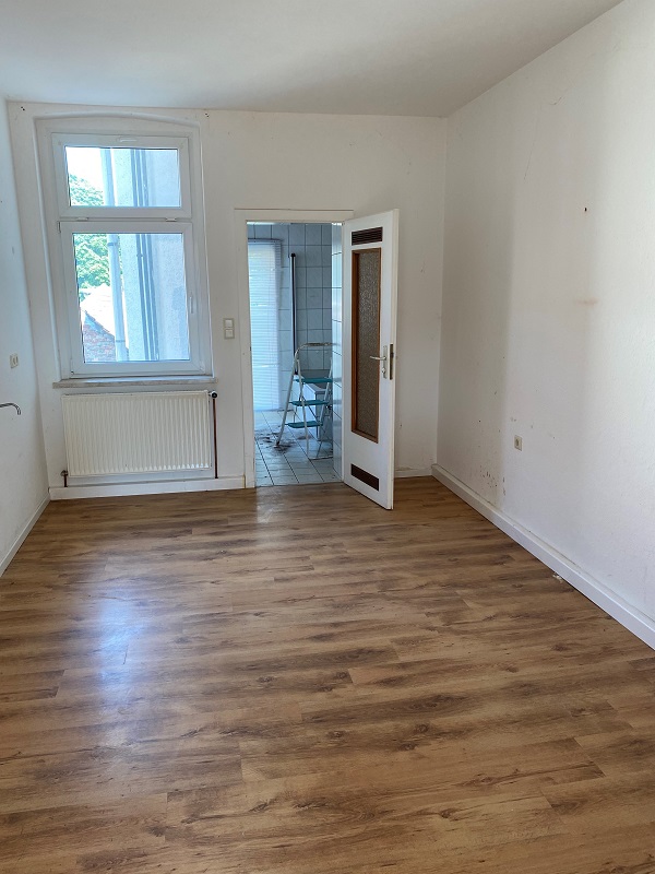 Köthen, Anhalt-Bitterfeld, Sachsen-Anhalt, Deutschland 06366, ,Mehrfamilienhaus,Kaufen,1070